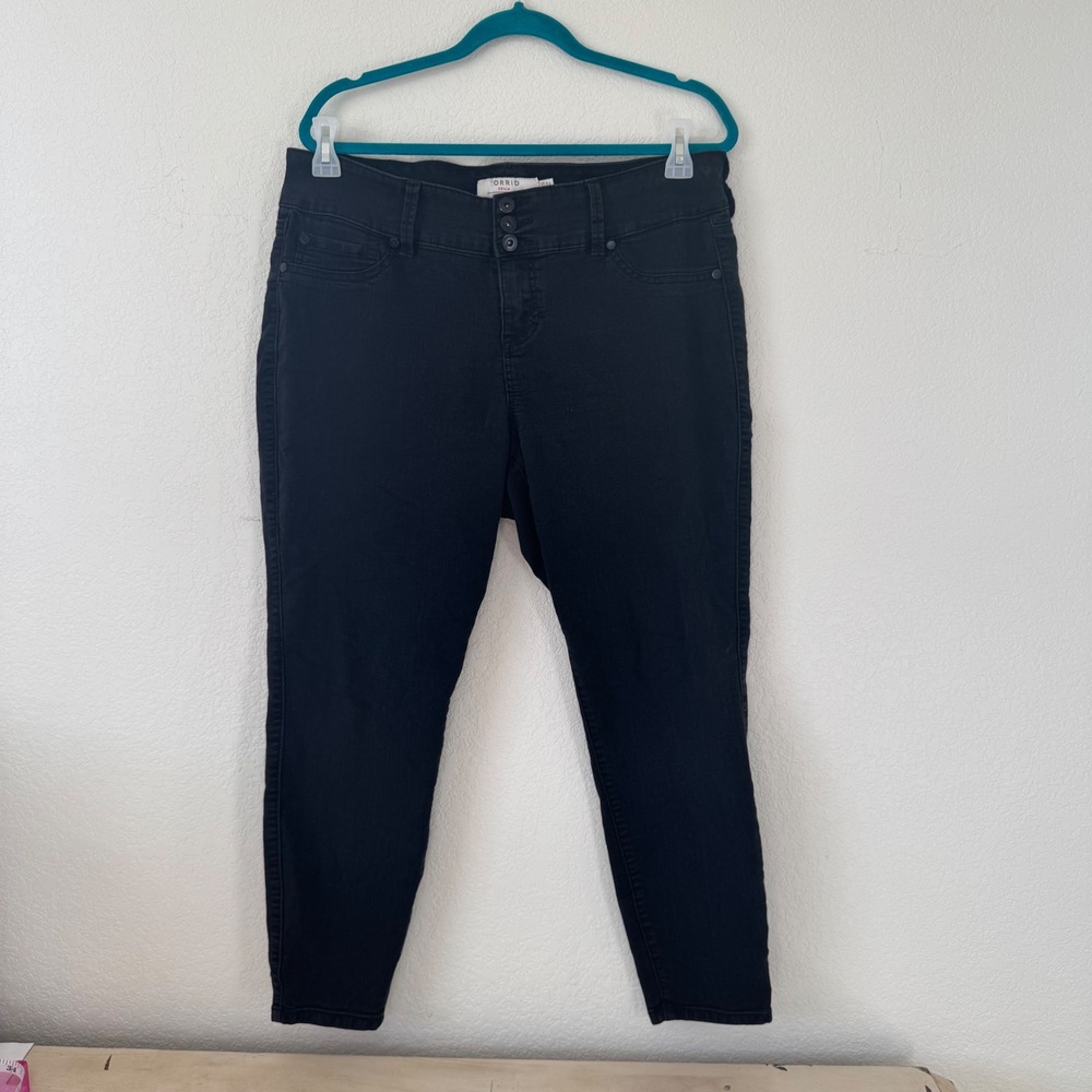 Torrid Denim Women's Black High Rise Skinny Jeans‎ Size 18S